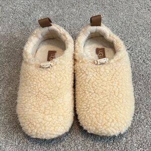 UGG Plush Shearling Slippers- Cream